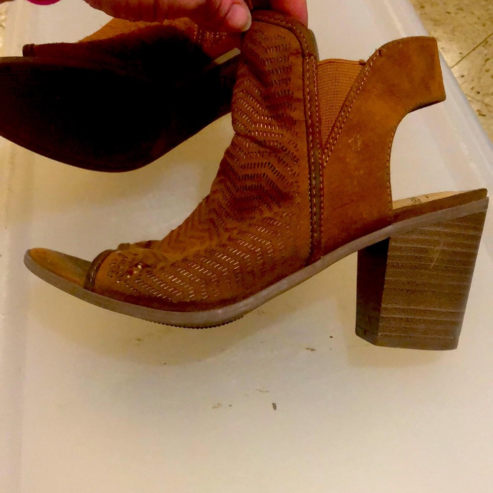 Suede heels
